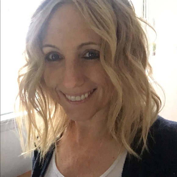 Meet your Posher, Andi - Picture 13 of 16